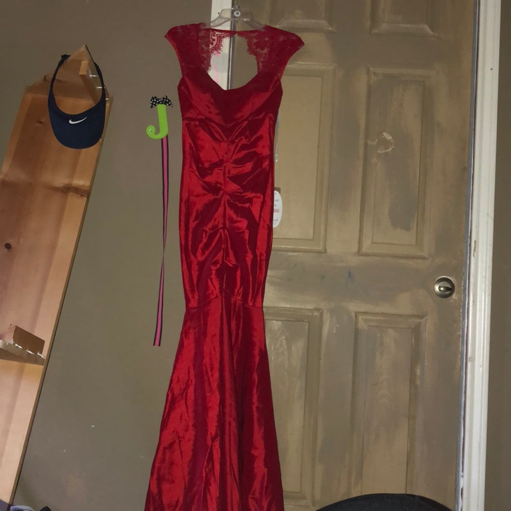 Red, Mermaid dress with lace